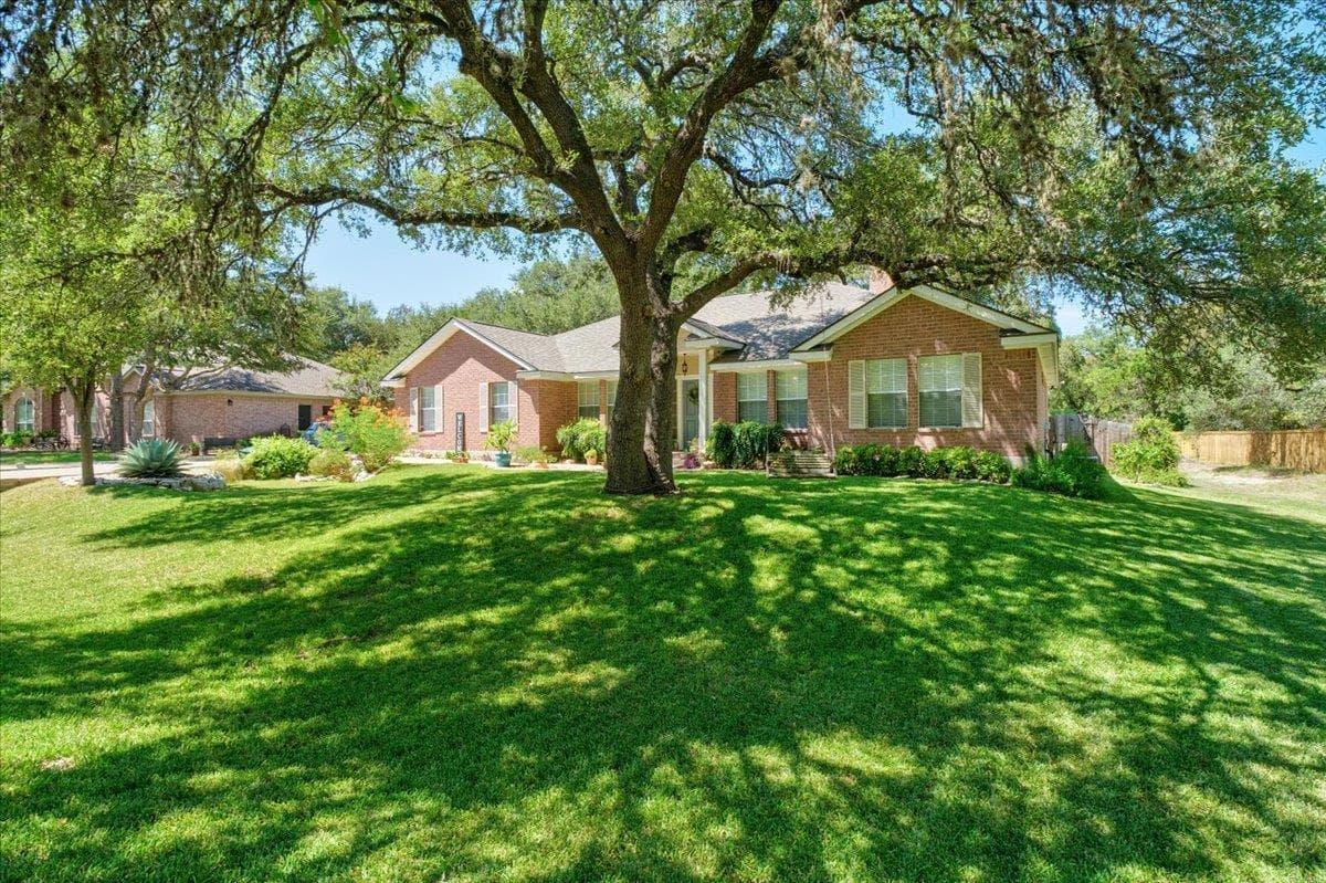 202  Treetop Way photo 4