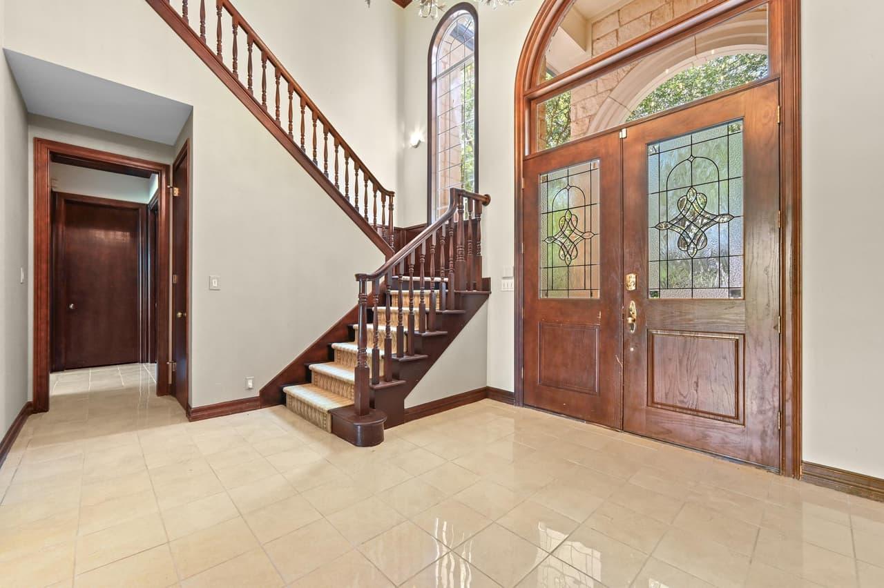 850  Jerrys Ln photo 3