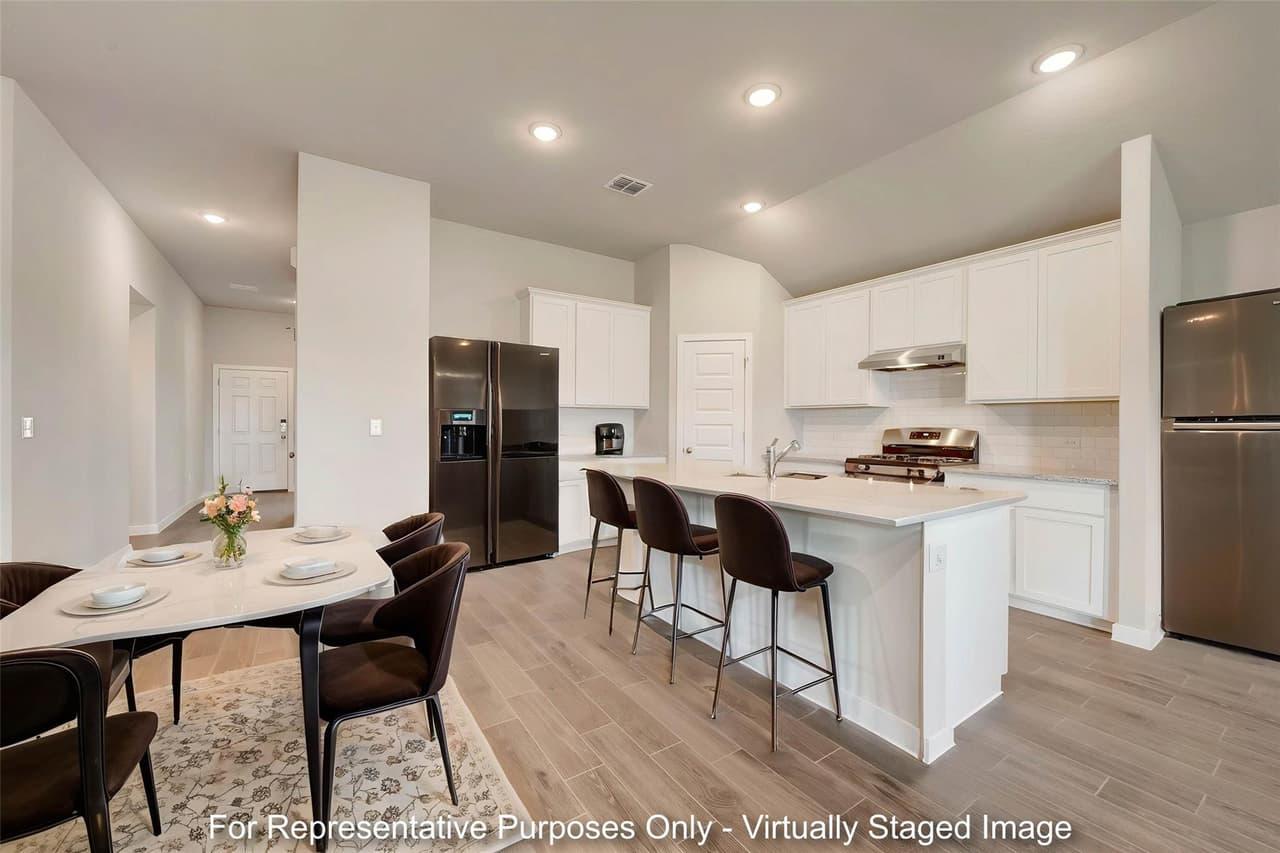 10112  Majestic Hawk Way photo 3