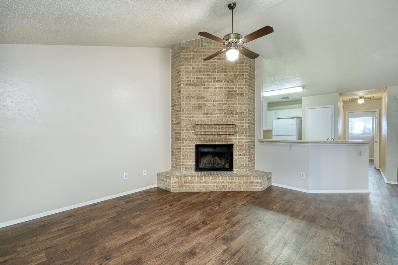 2511  Howellwood Way photo 4