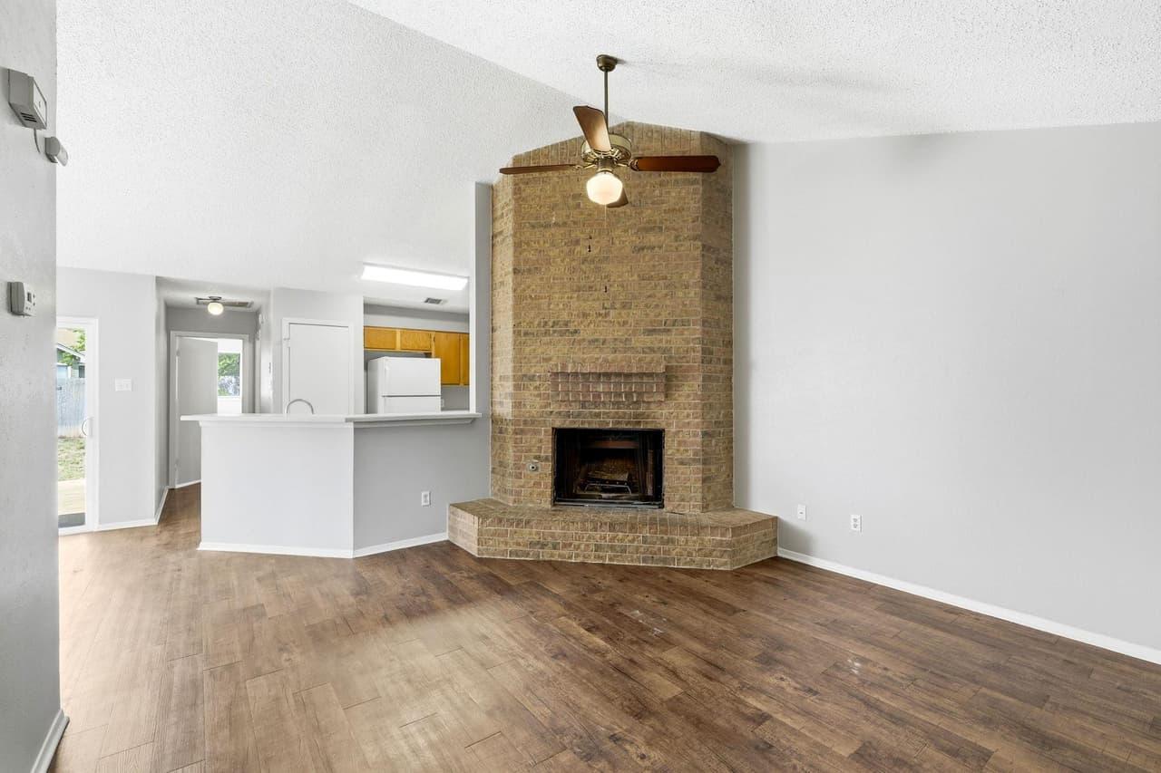 2511  Howellwood Way photo 6