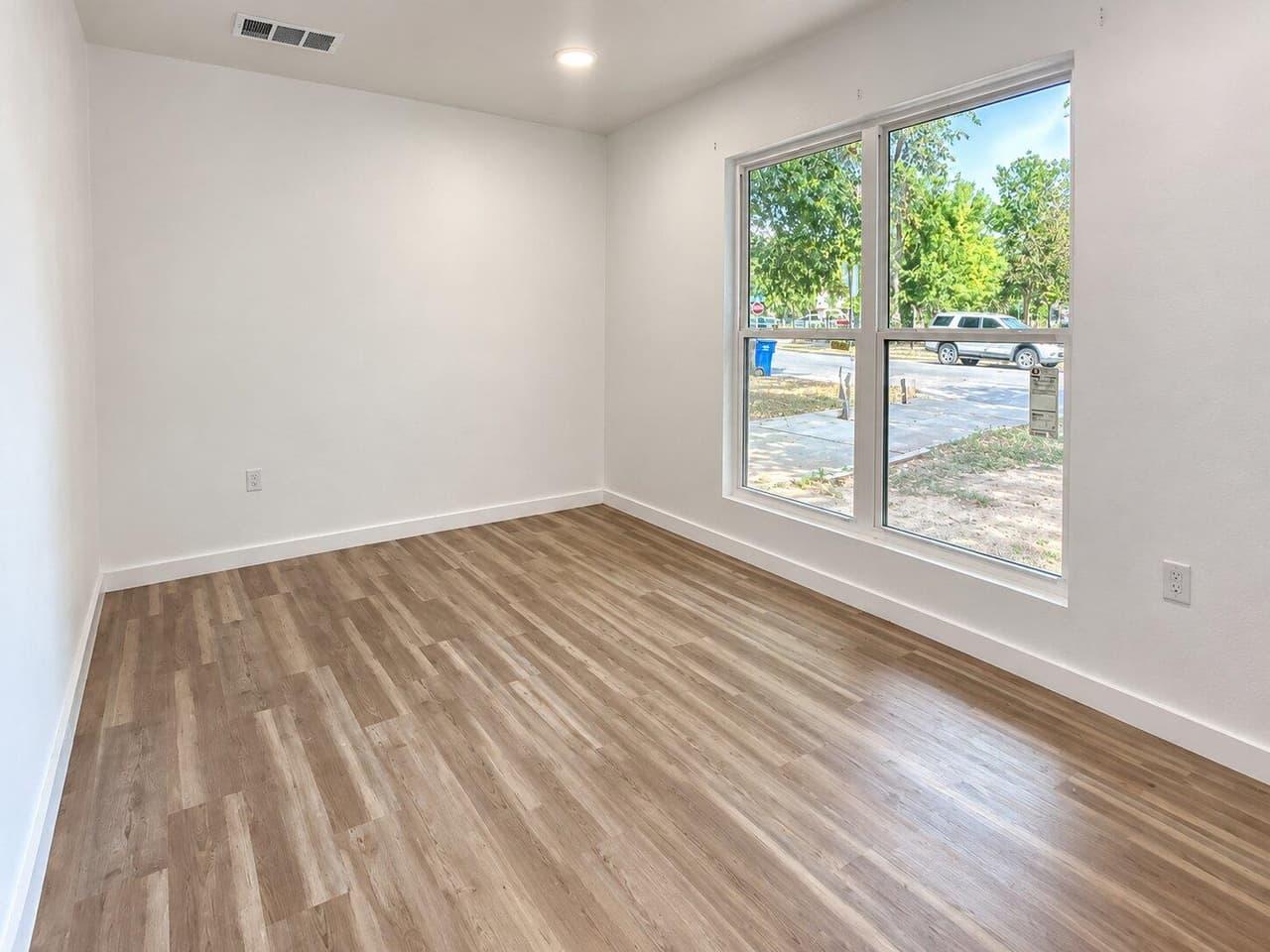 4905  Nesting Way photo 5