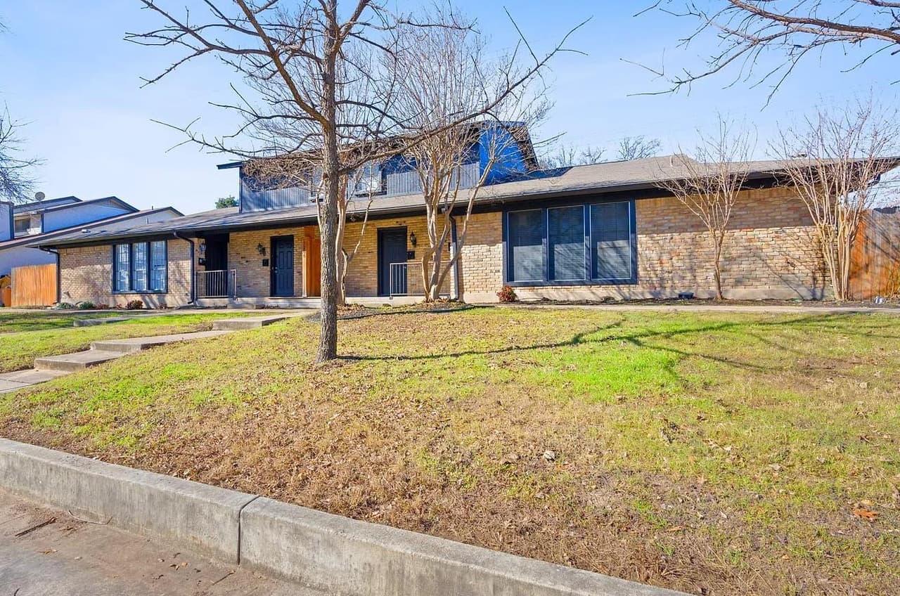 7200  Creekside Dr  #A, B, C, & D photo 2
