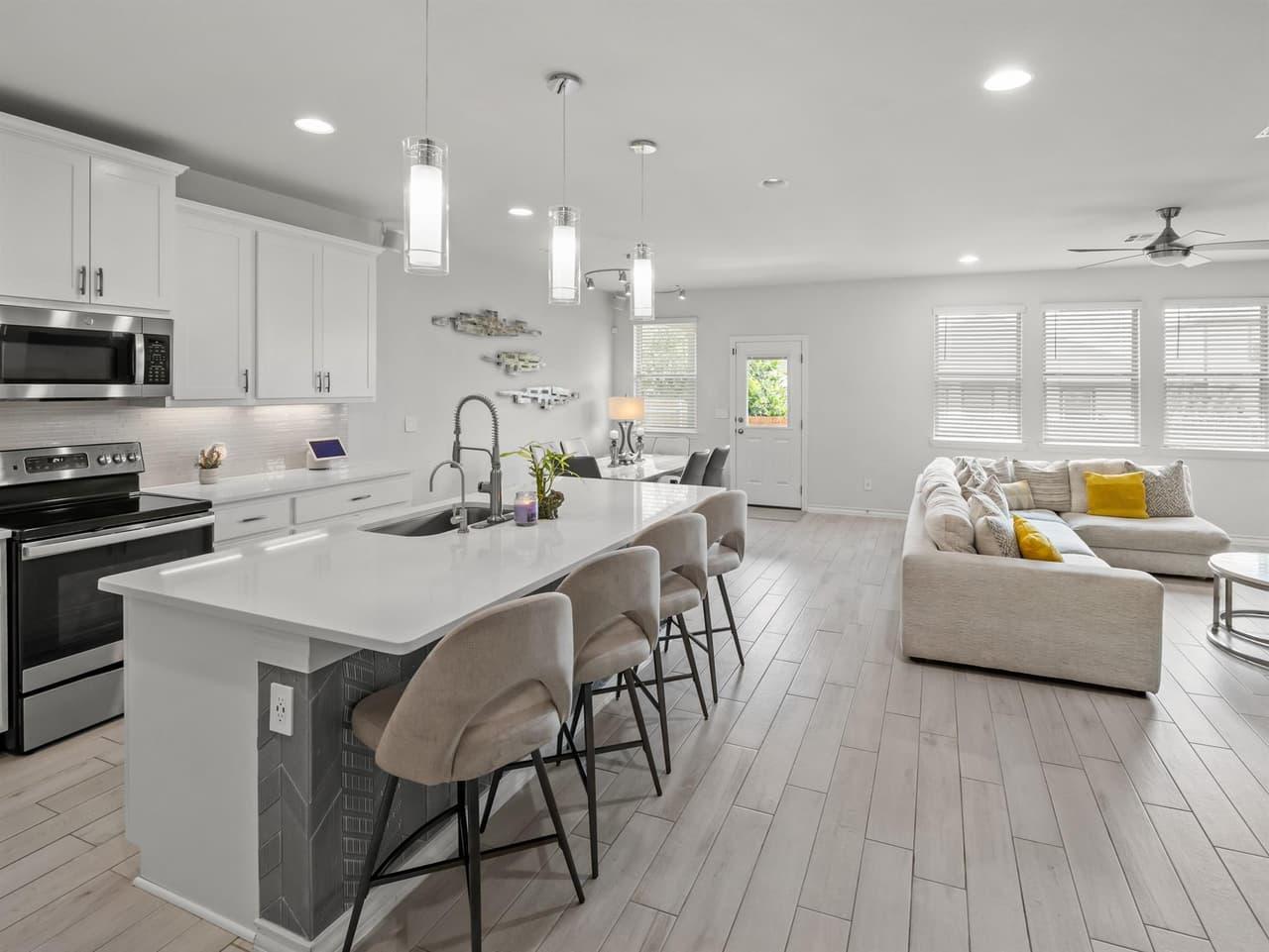 353  Capstone Rd