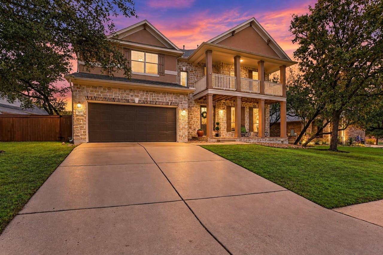 343  Drury Ln