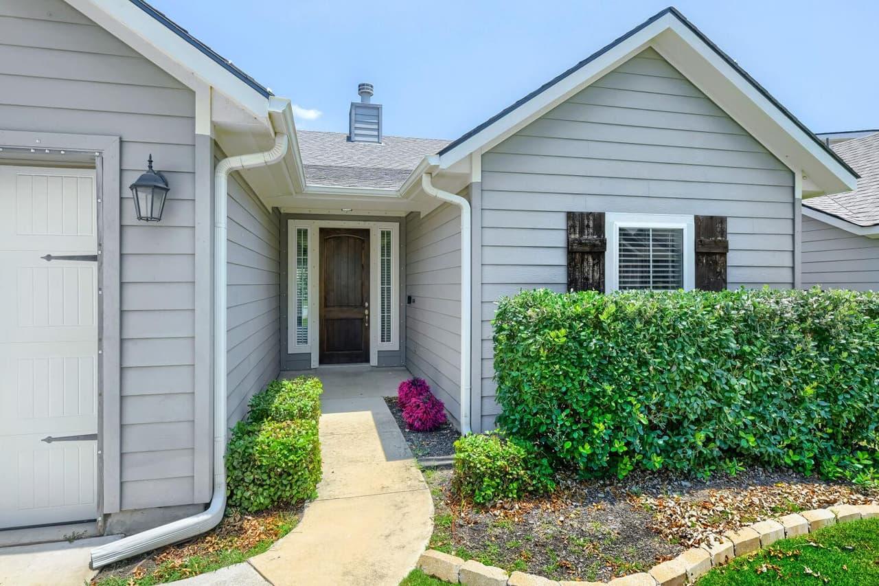 216  Wild Sage Ln