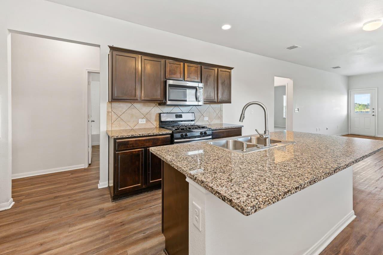 15013  Jolynn St photo 5