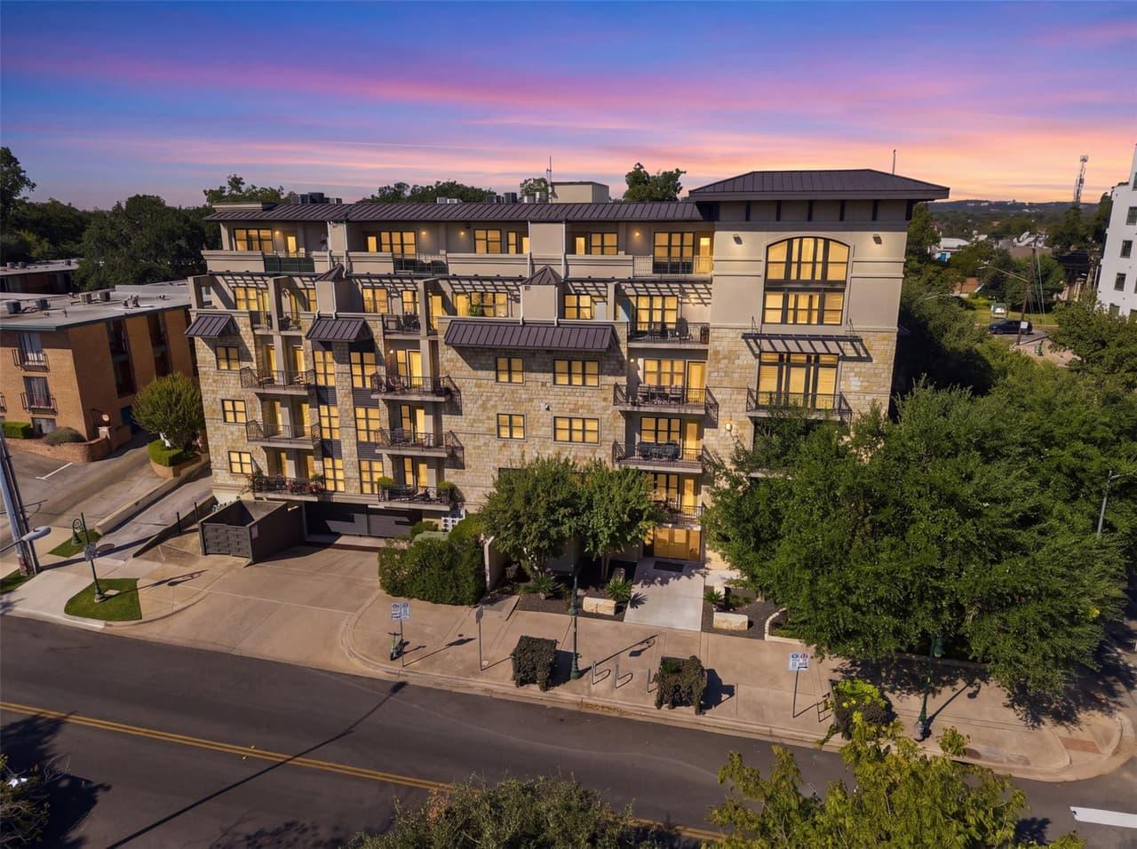 1812  West Ave  #106