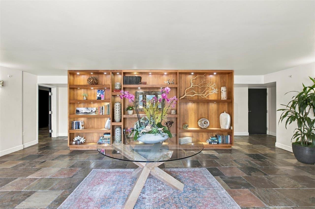 1812  West Ave  #106 photo 4