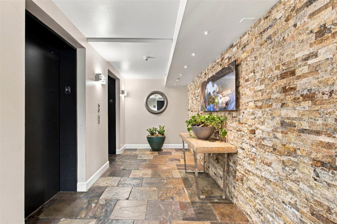1812  West Ave  #106 photo 6