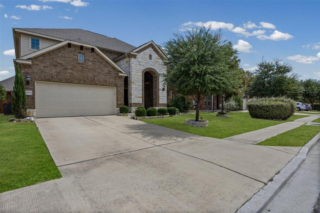 2604  Pecan Creek Dr photo 2