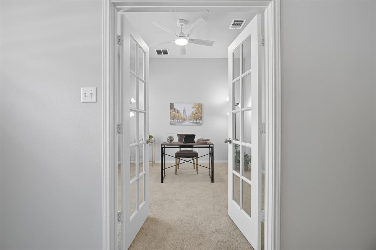 613  Kingston Lacy Blvd photo 4
