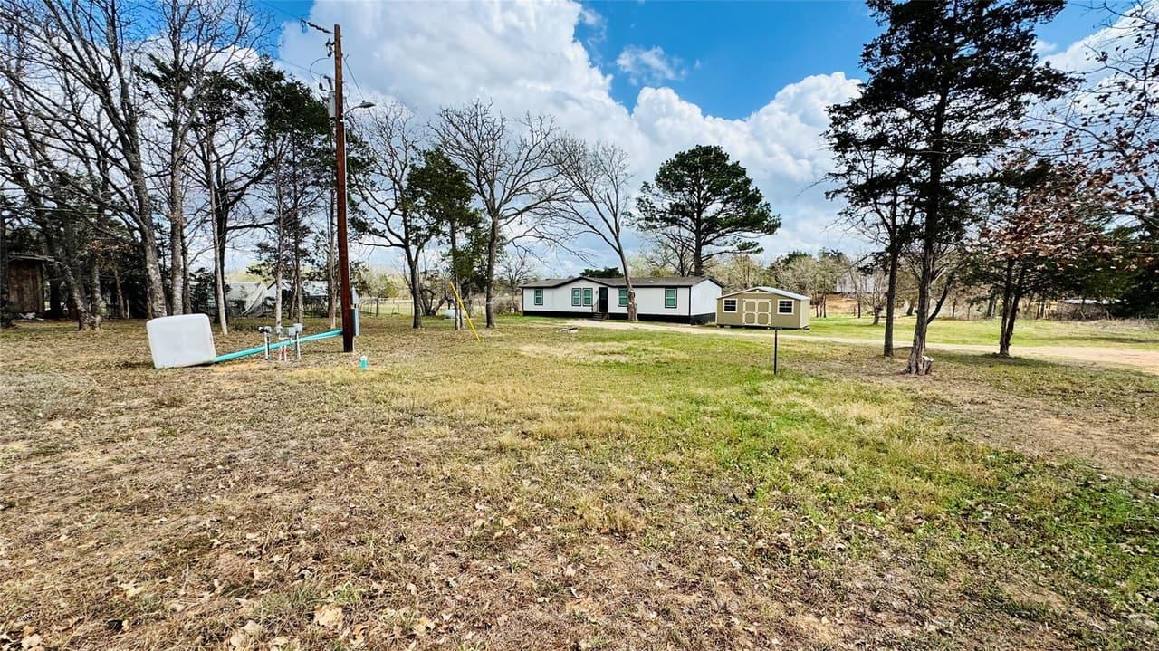 557  FM 2336 None photo 3