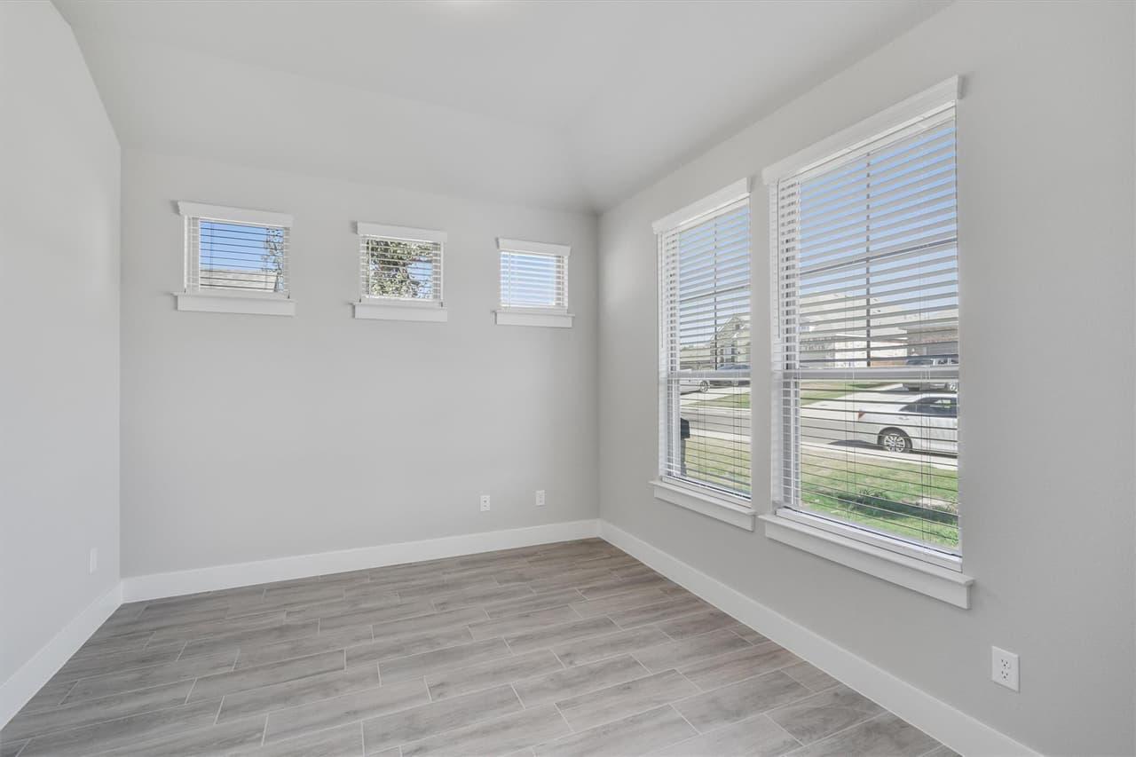 224  Scenic Hills Cir photo 4