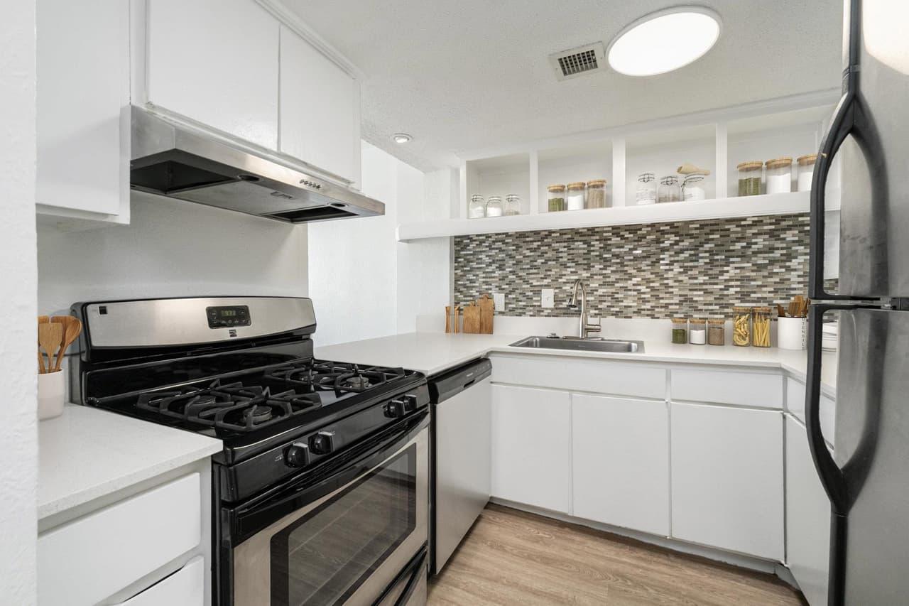 1800  LAVACA St  #509 photo 3