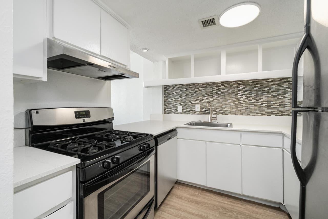 1800  LAVACA St  #509 photo 4