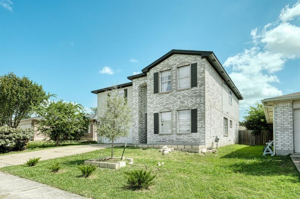 3808  Julianas Way