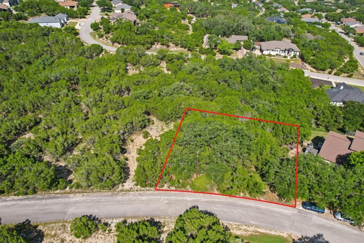 3806  Cedar Gln photo 2