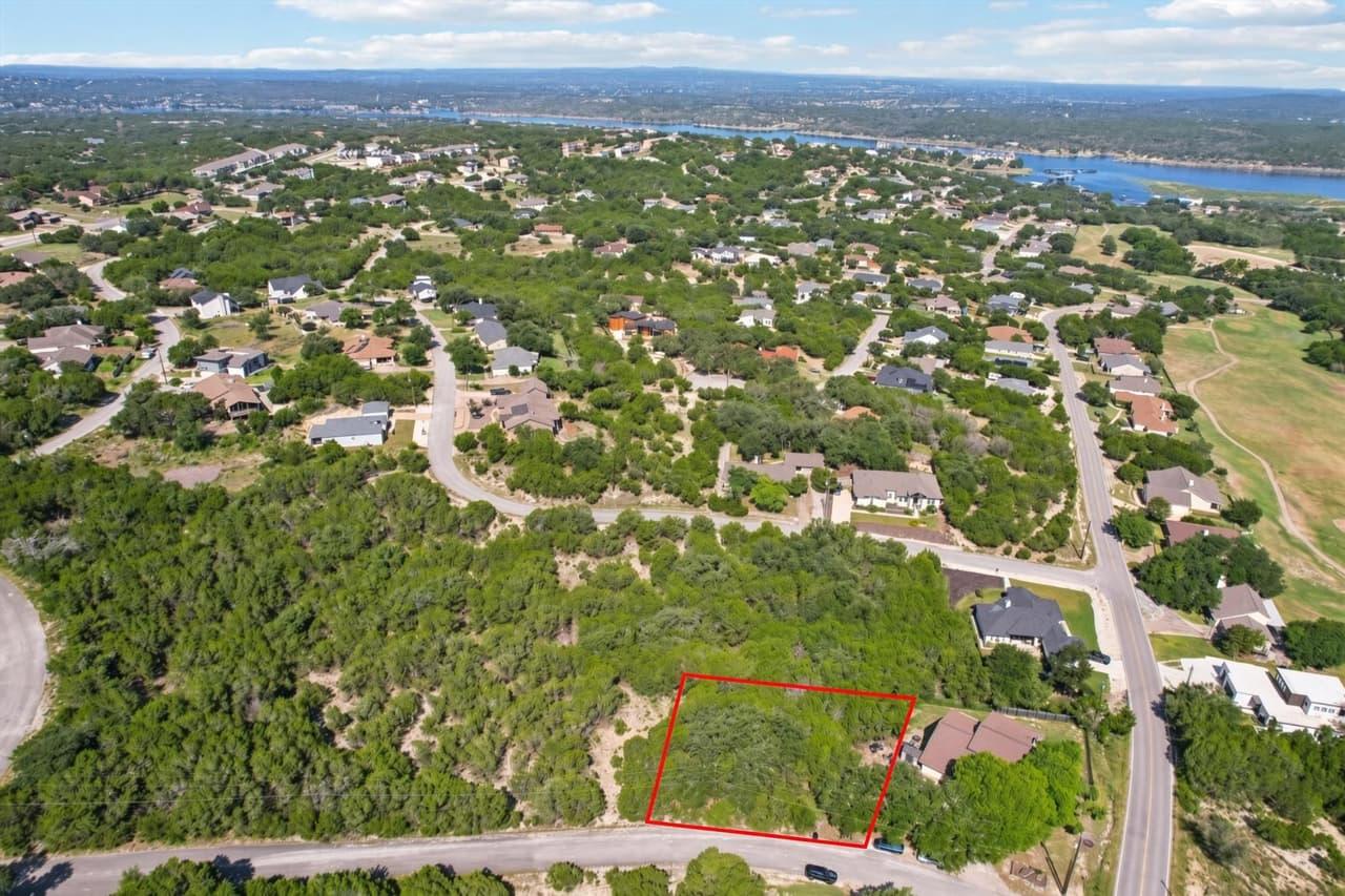 3806  Cedar Gln photo 3