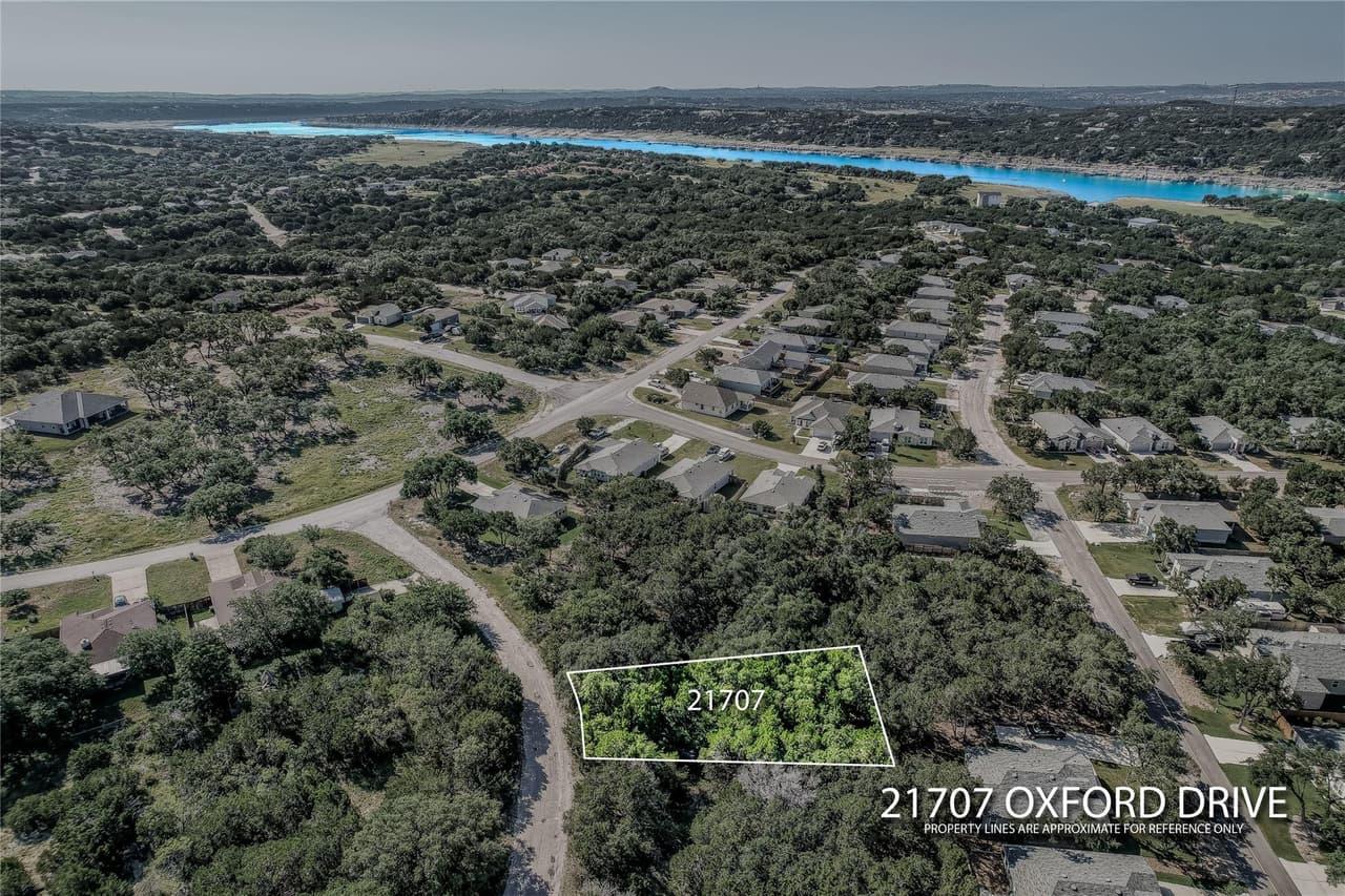 21707  Oxford Dr photo 2