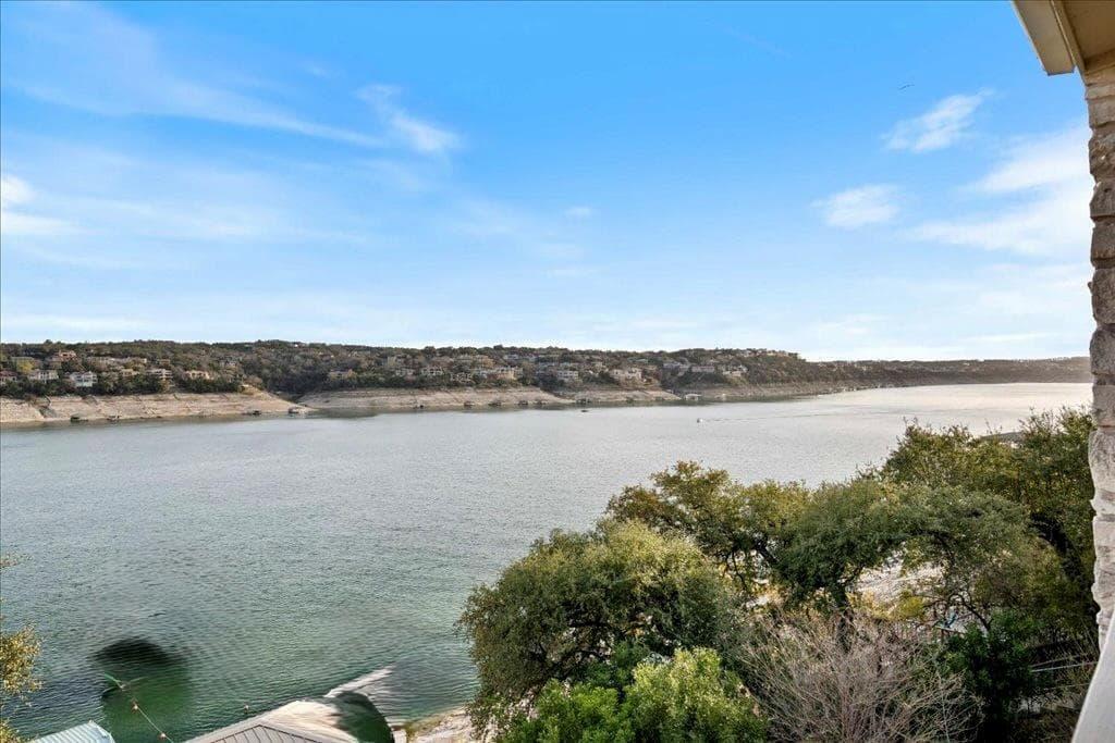 18231  Lakepoint Cv