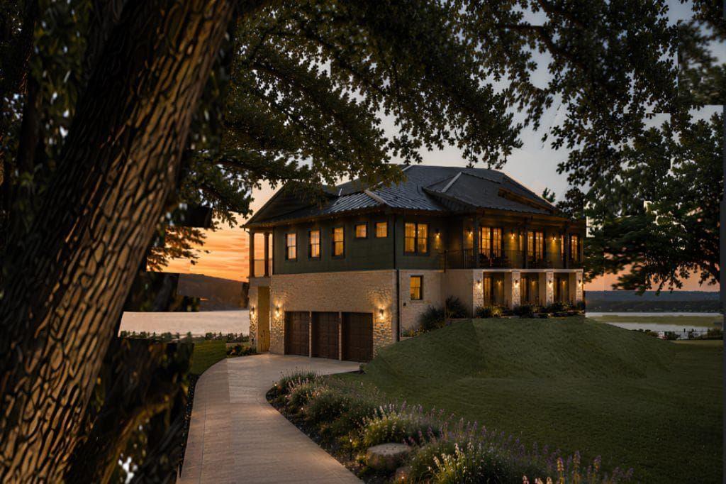 2702  Cornell Cv