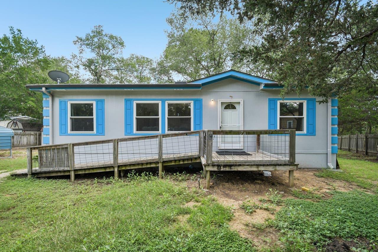 139  Meadow Creek Dr