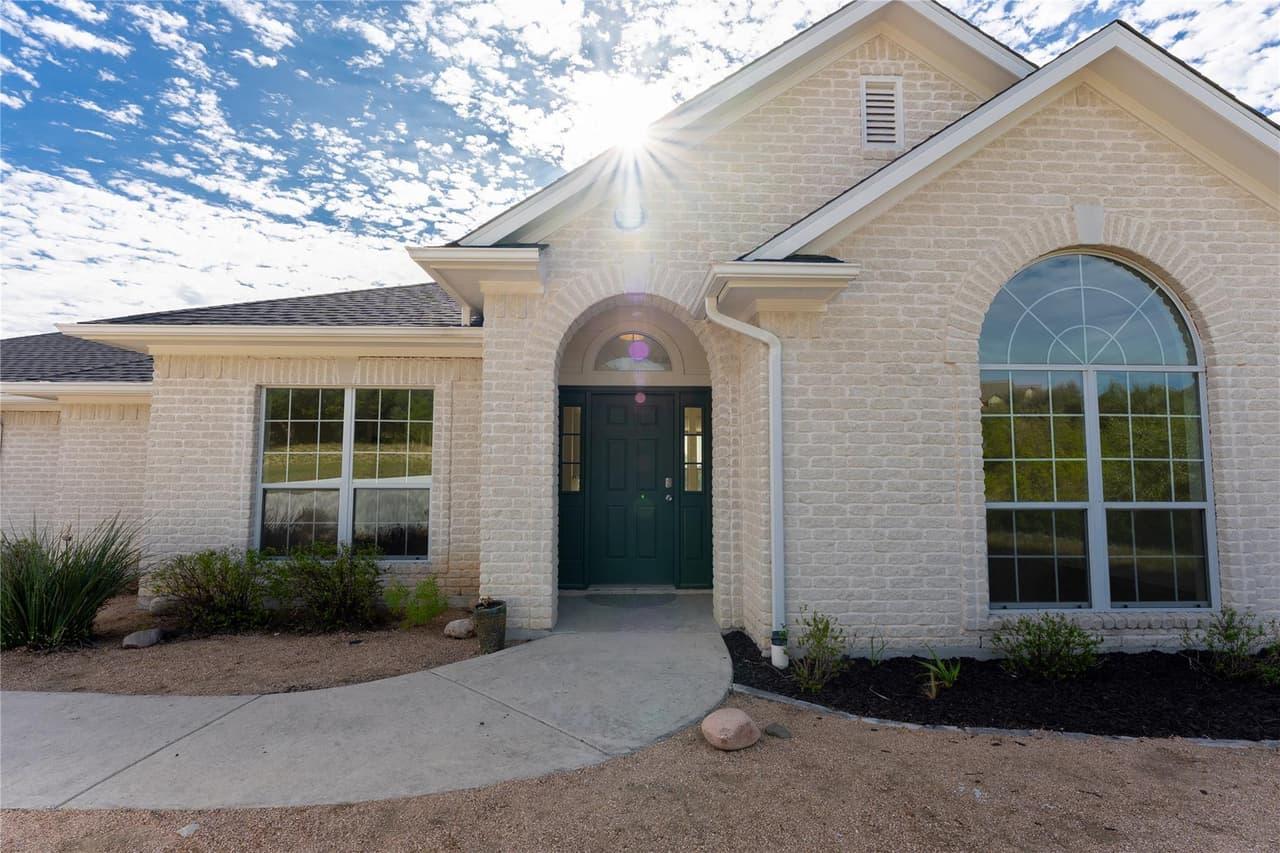 18129  Compass Cir photo 2