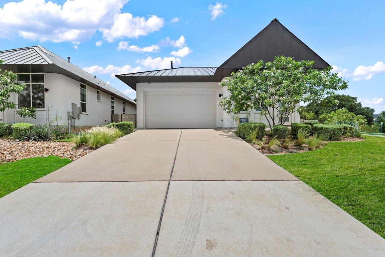 121  Rough Creek Rd