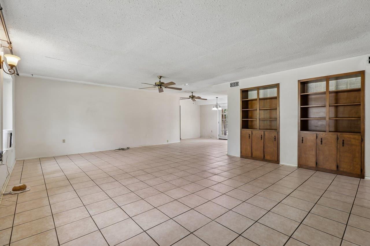 162  Indian Oak Dr photo 5