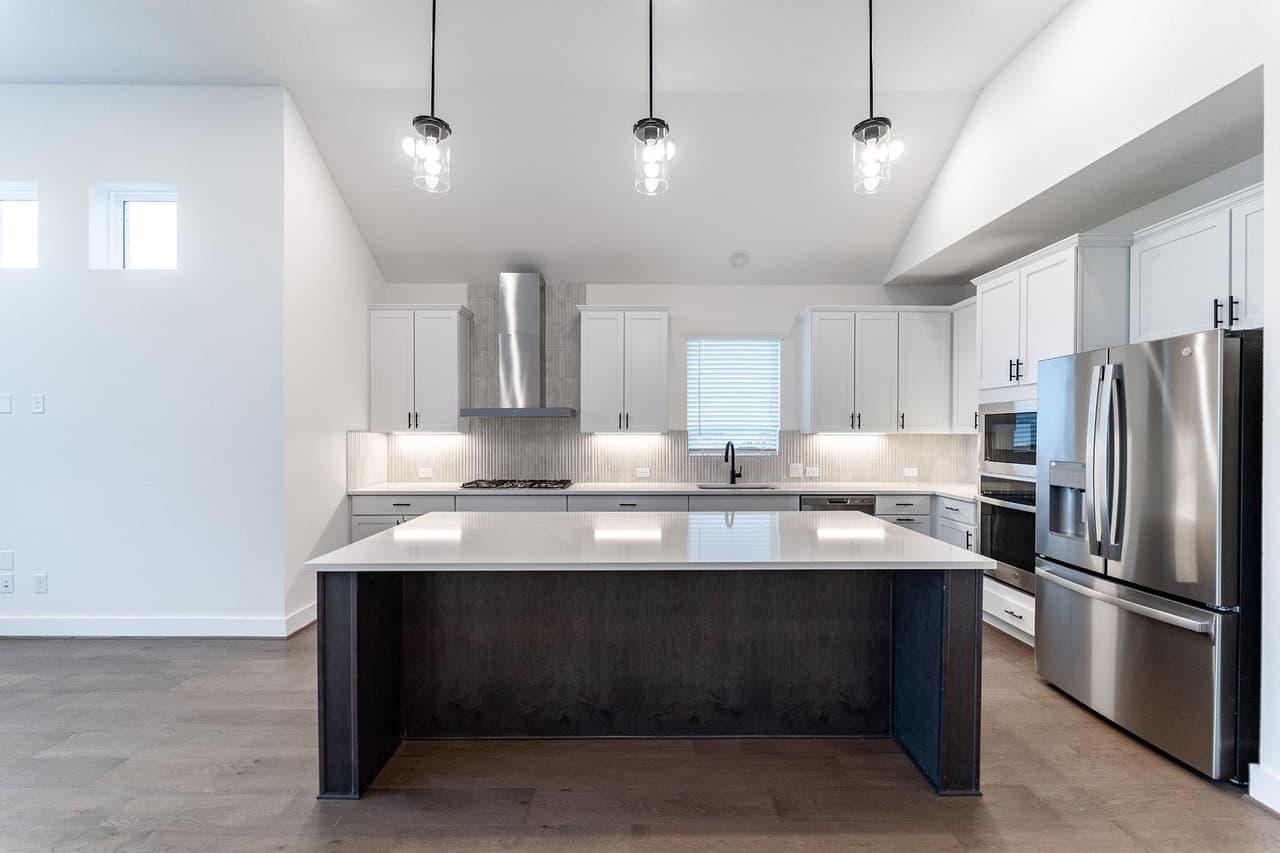 209  Joy Ln photo 2