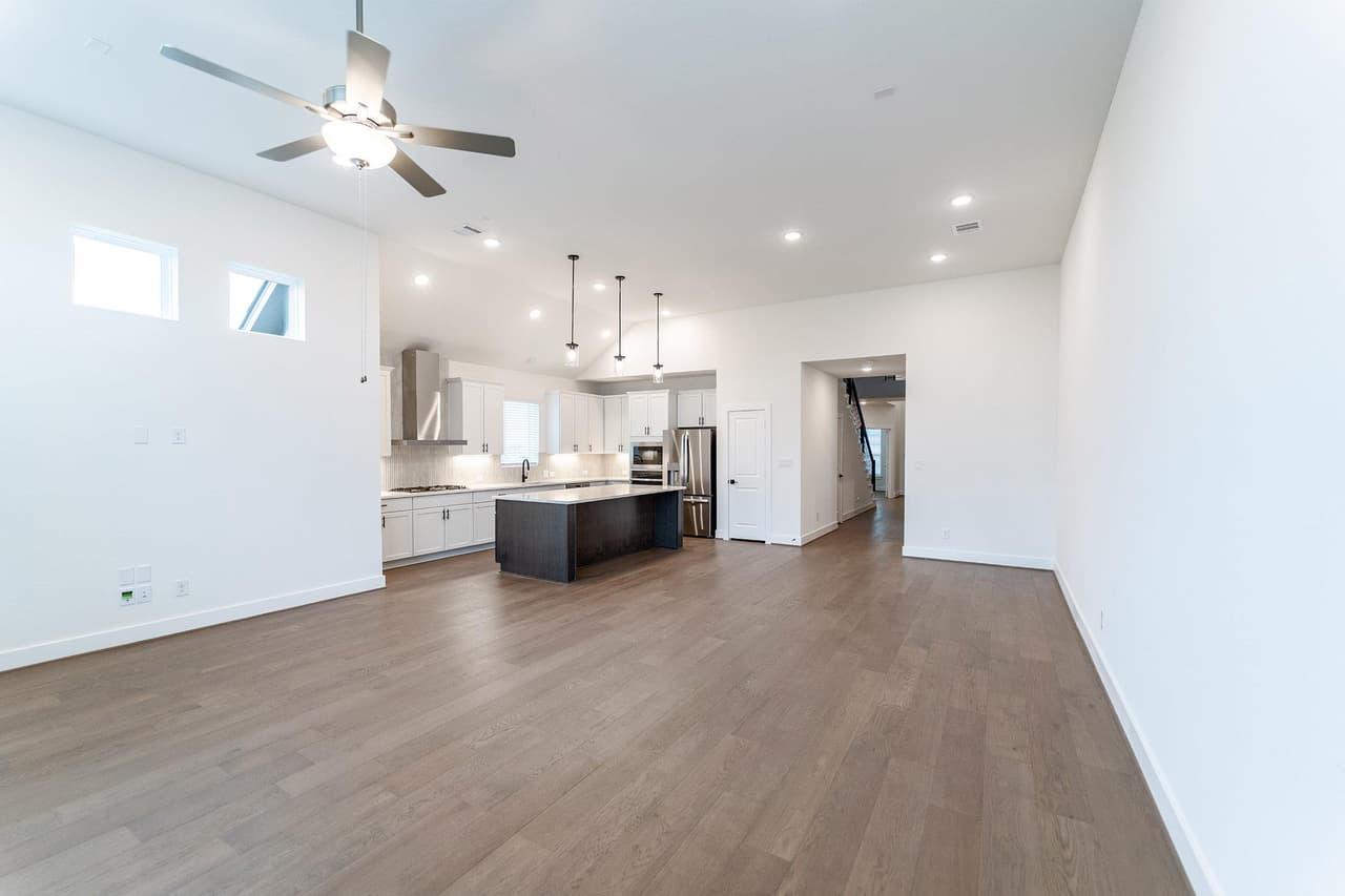 209  Joy Ln photo 5
