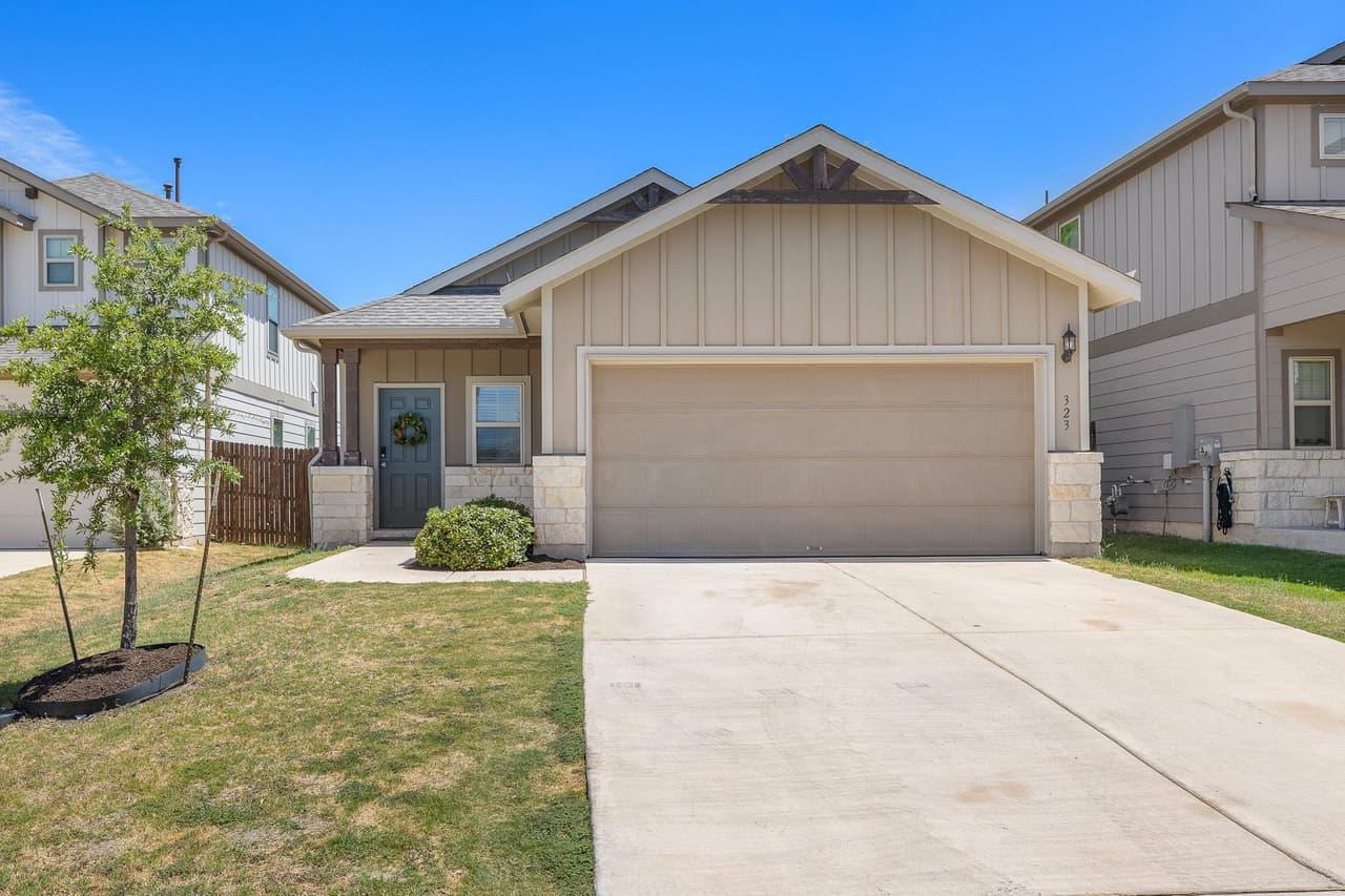 323  Zuma Dr