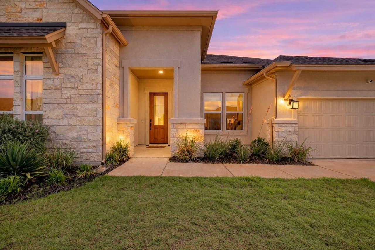 109  Isaac White Dr photo 3