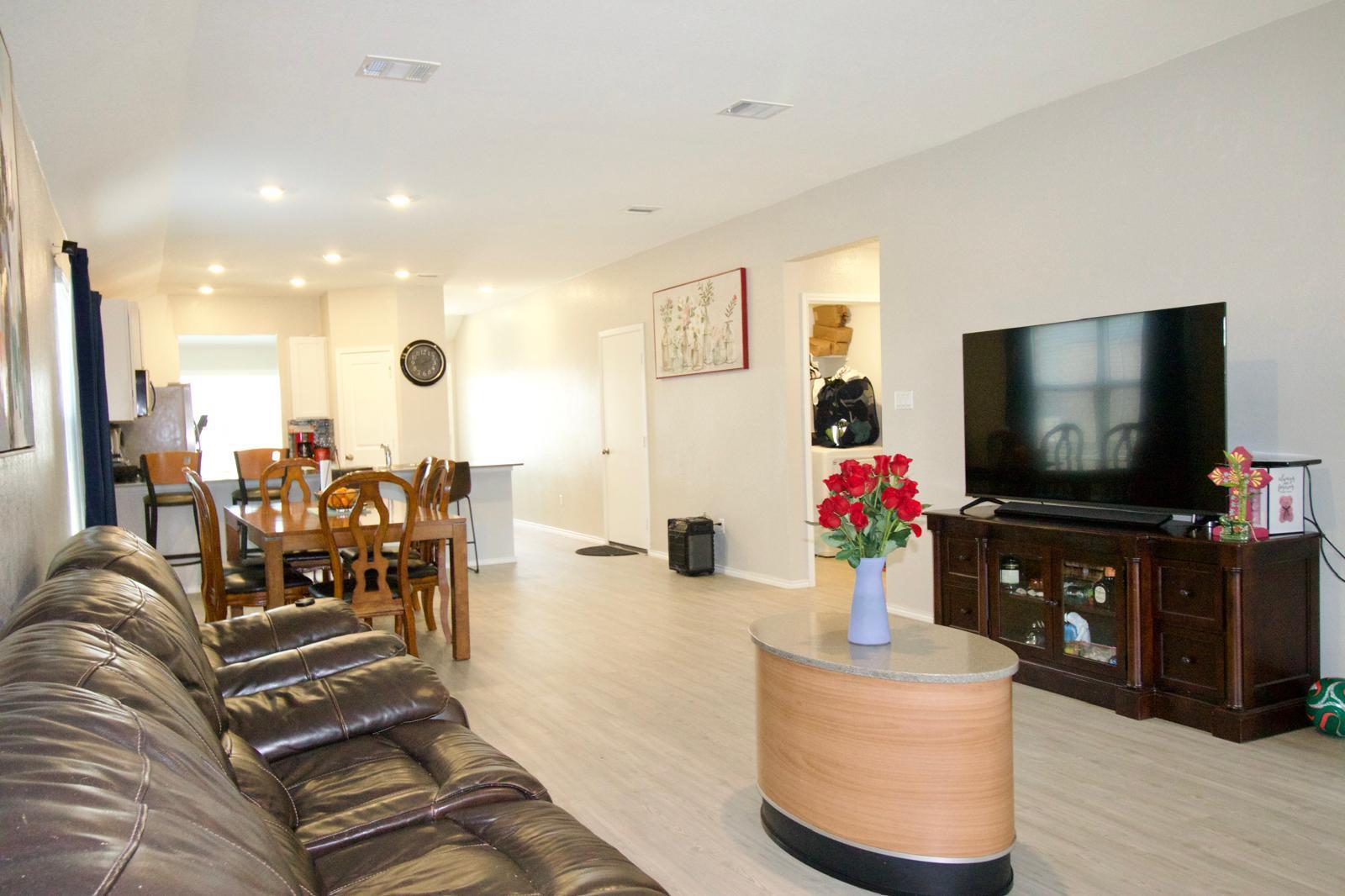 2545  Four Waters Loop photo 4