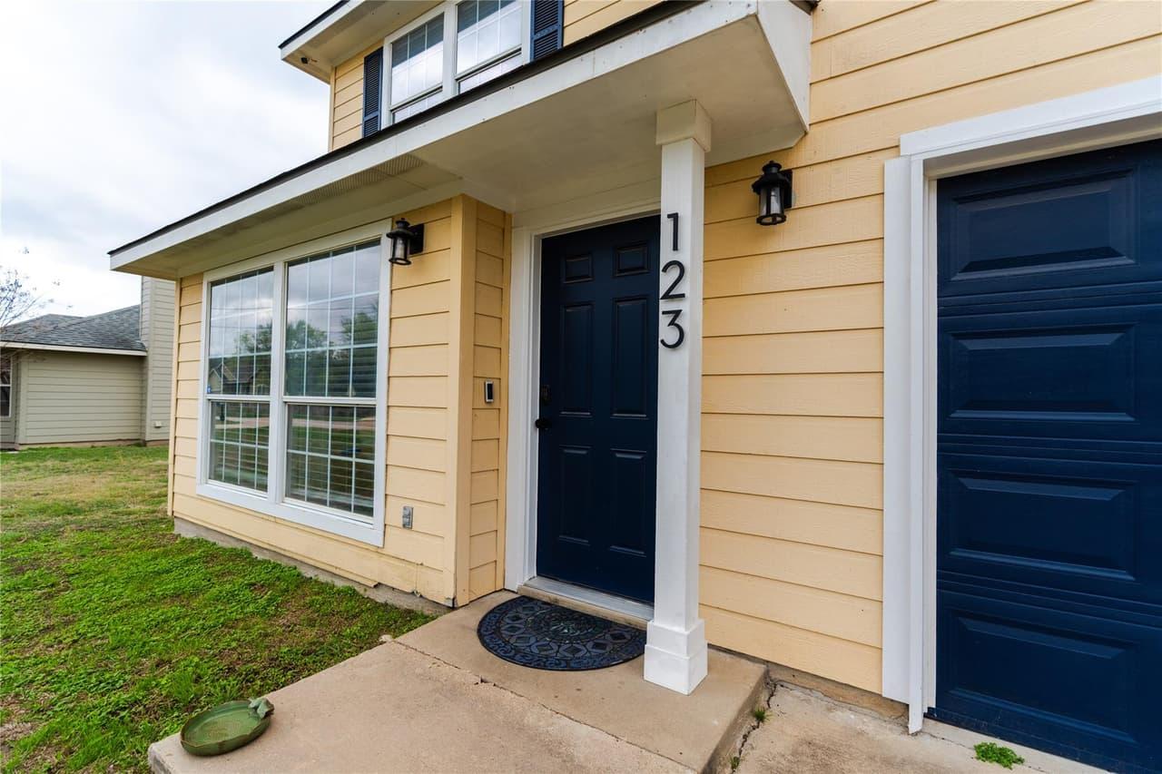 123  Kawainui Ln