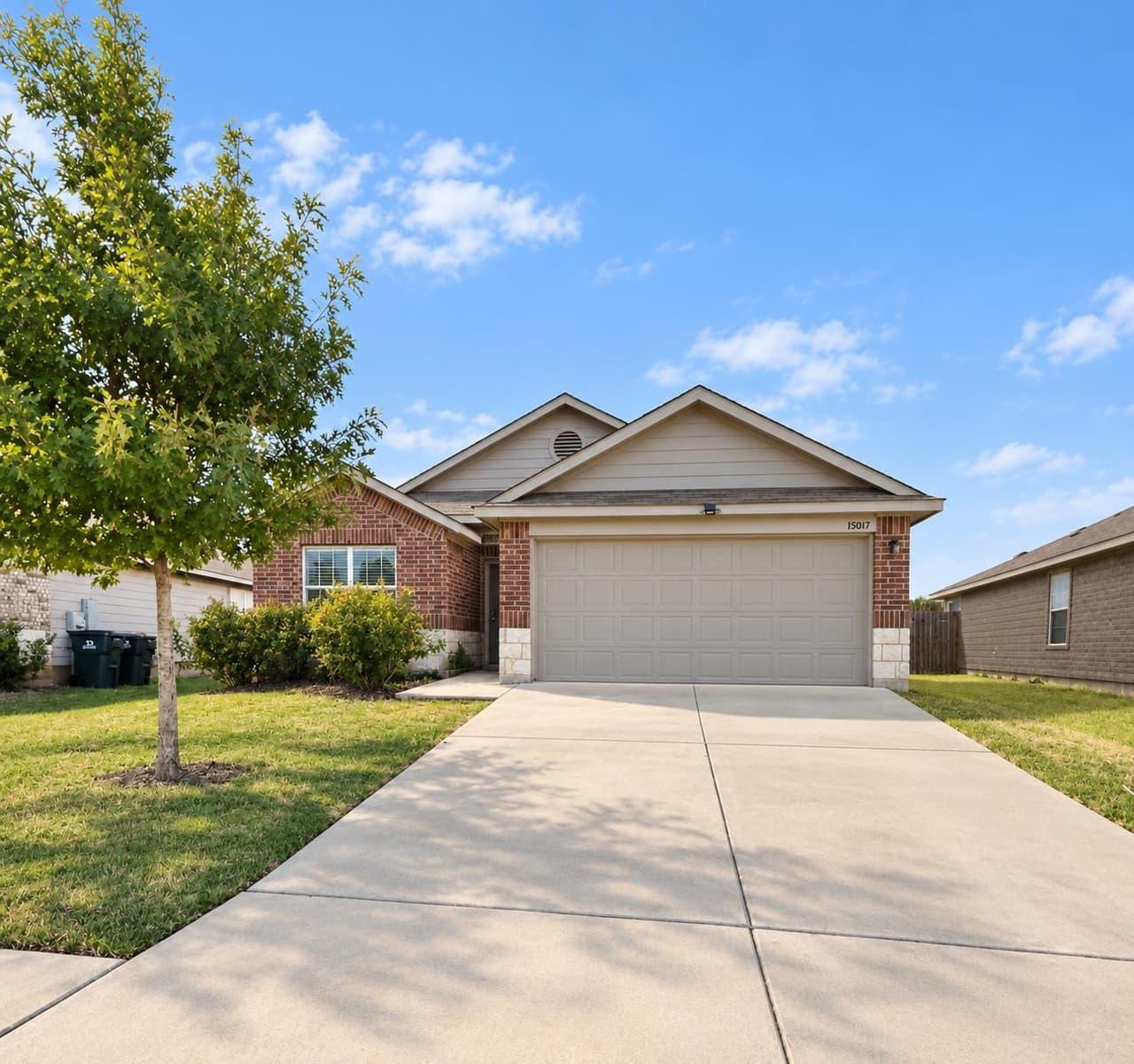 15017  Custis Ln