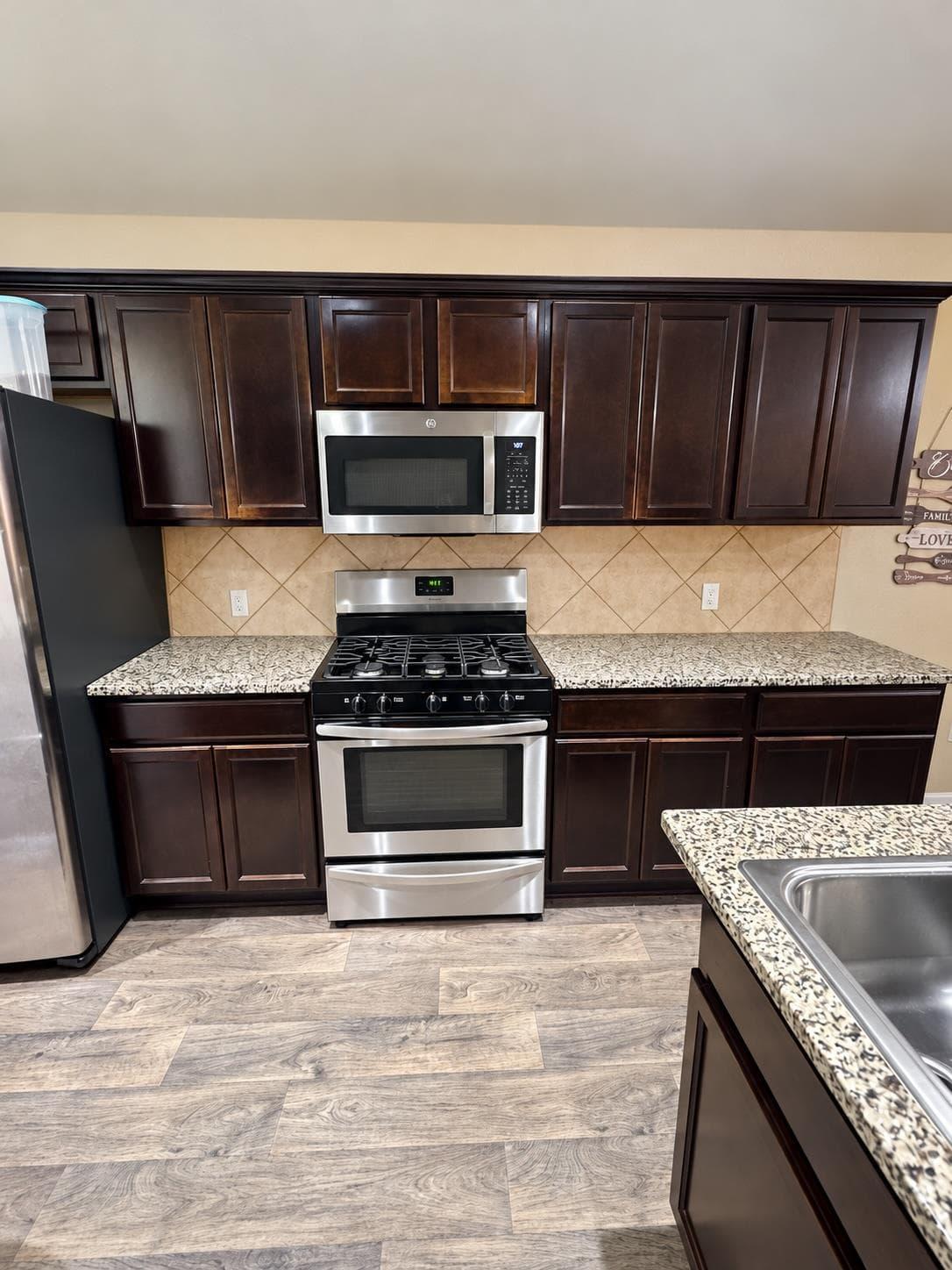 15017  Custis Ln photo 5