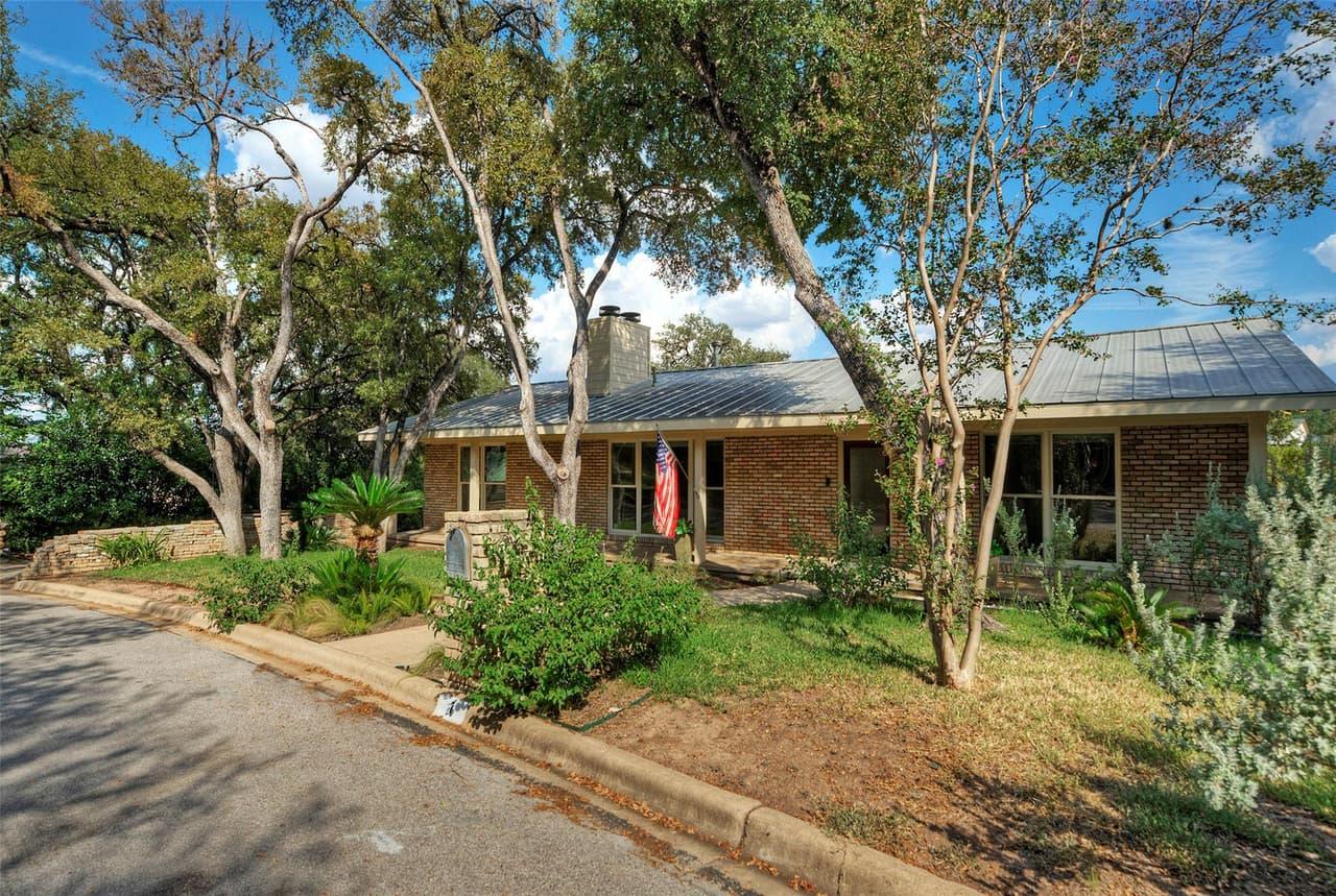7  Inwood Cir photo 2