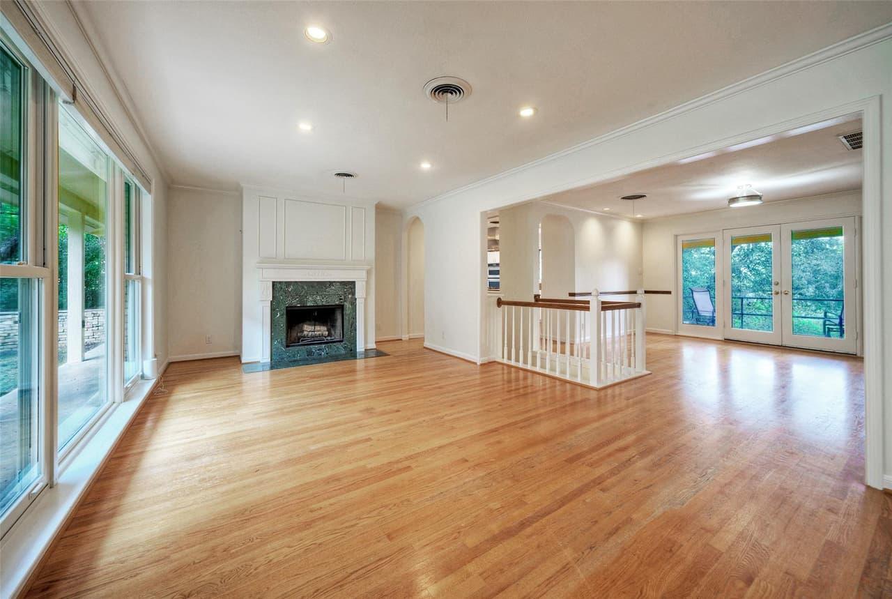 7  Inwood Cir photo 4