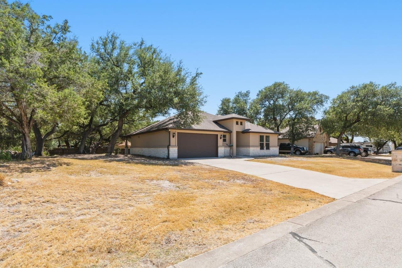 18817  Kelly Dr