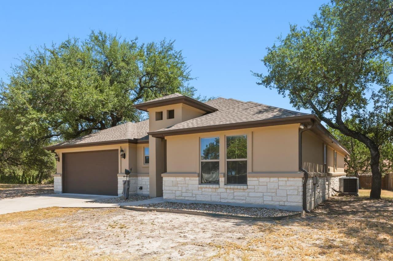 18817  Kelly Dr photo 4