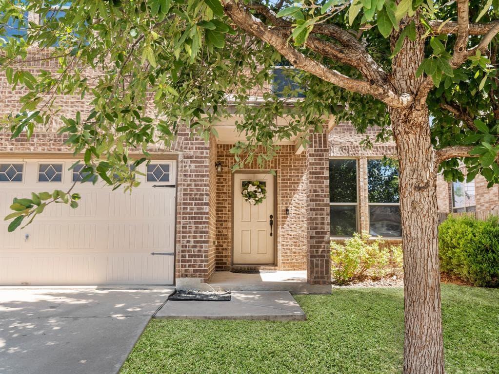 1512 SE Arial Dr photo 2