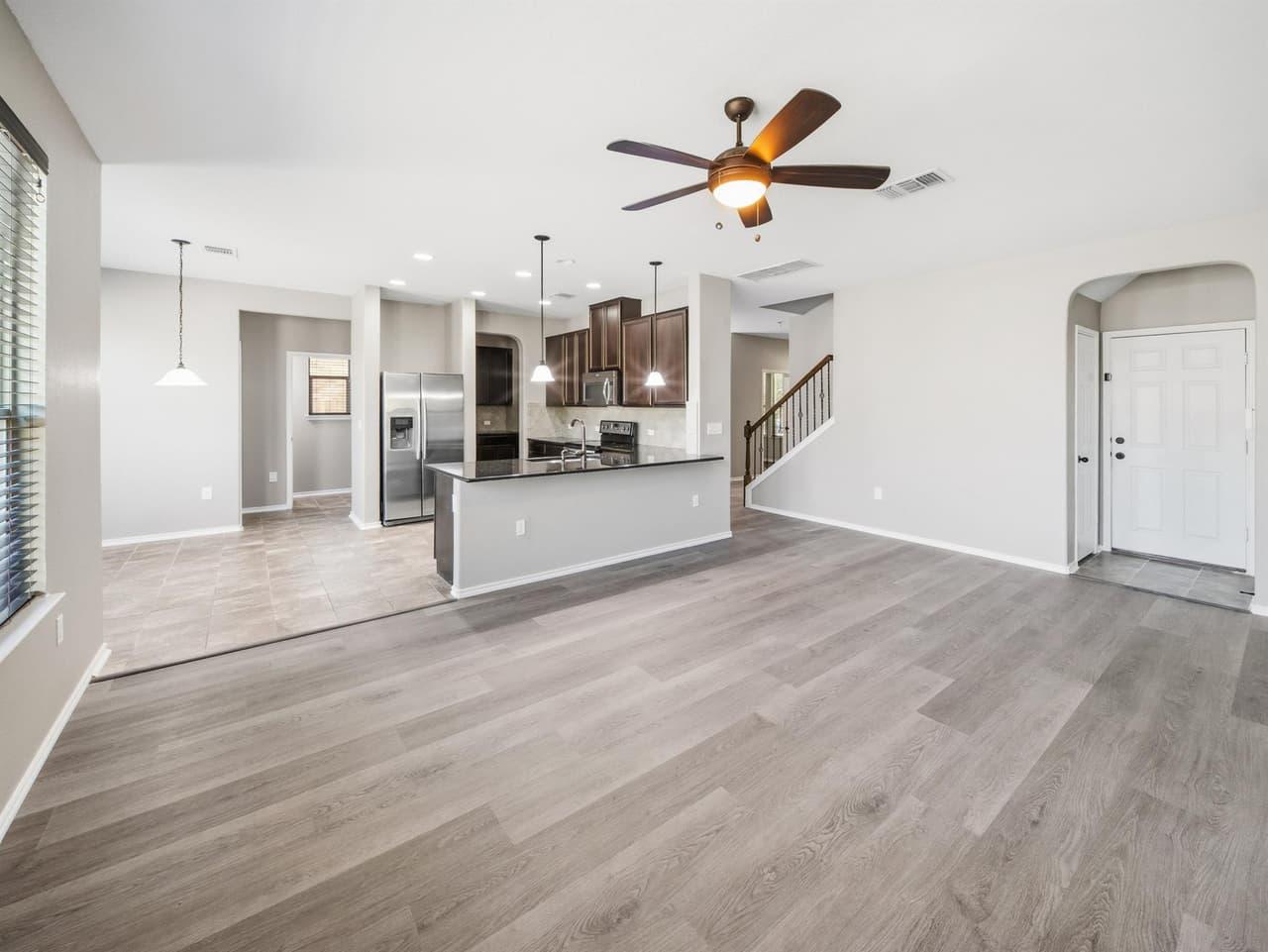 1512 SE Arial Dr photo 3