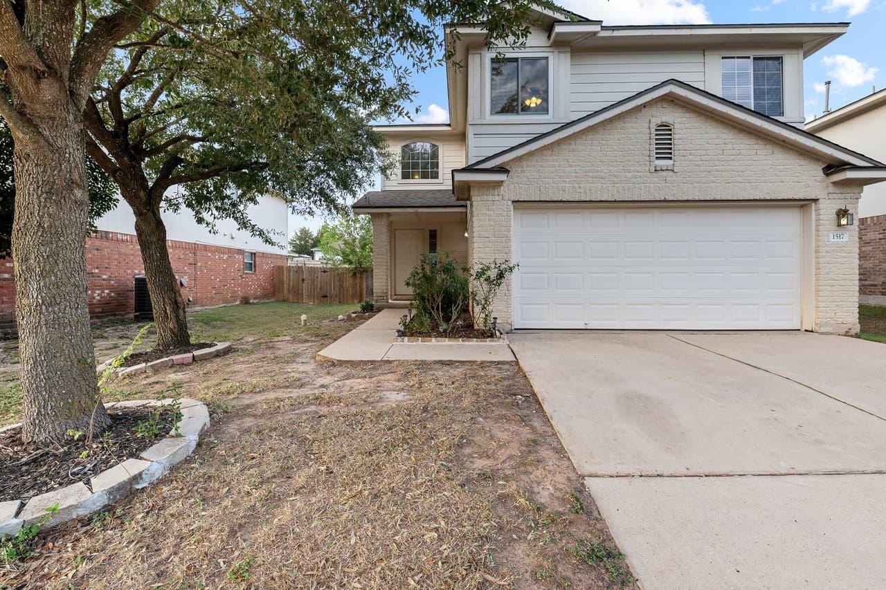 1517  Fern Ridge Ln photo 2