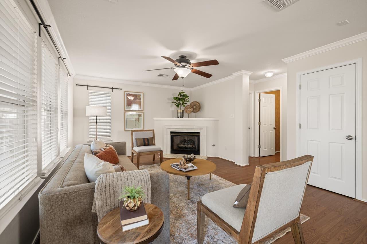 17308  Valentine Dr photo 6