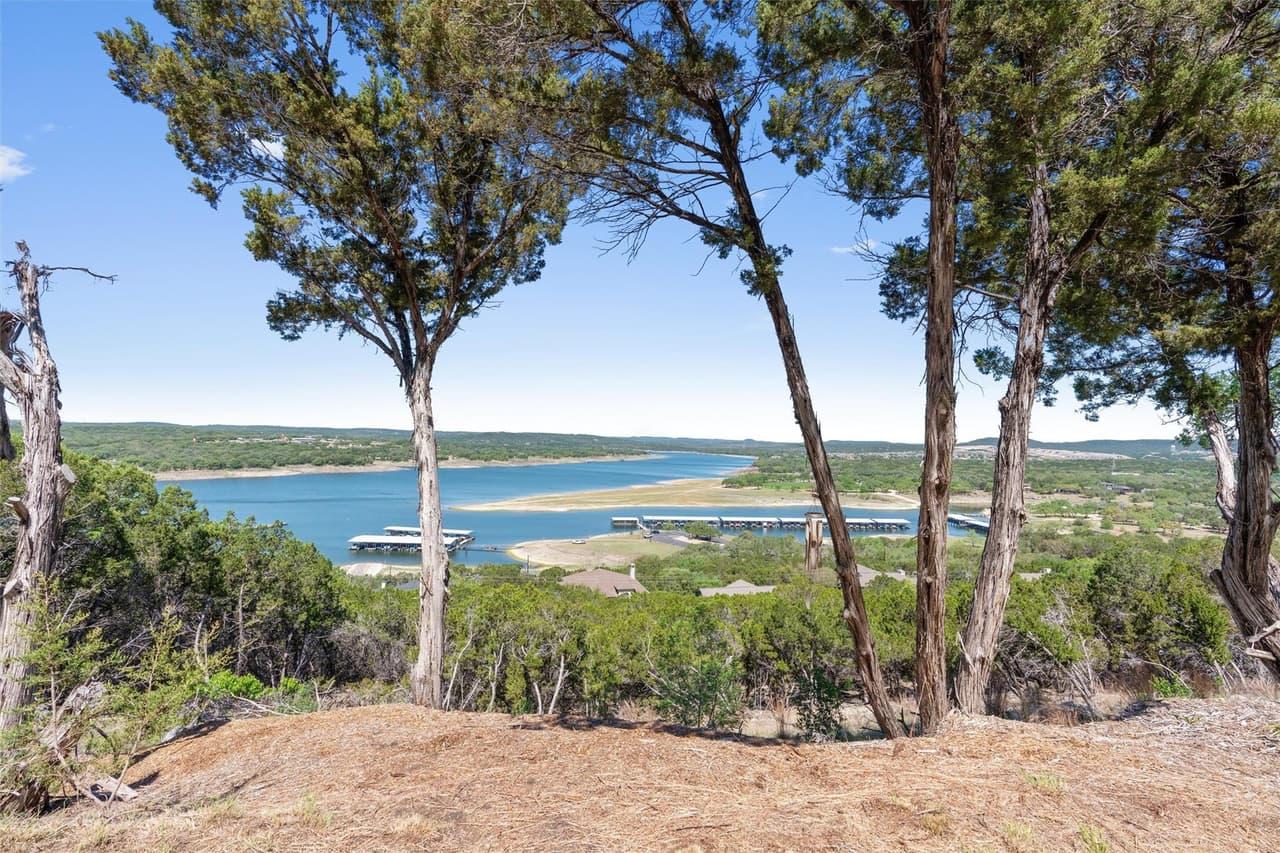 6203  Lakeshore Dr photo 3