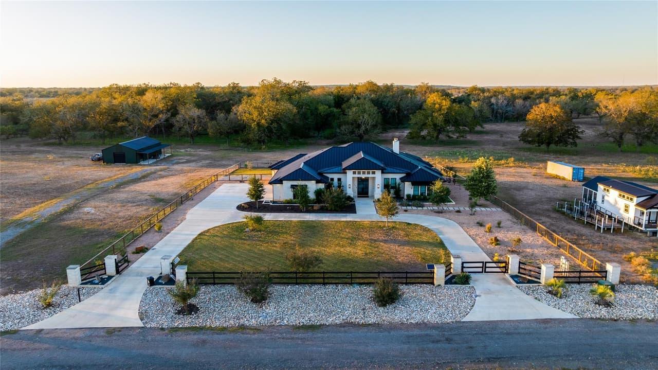 212  Doc Bryson None photo 2