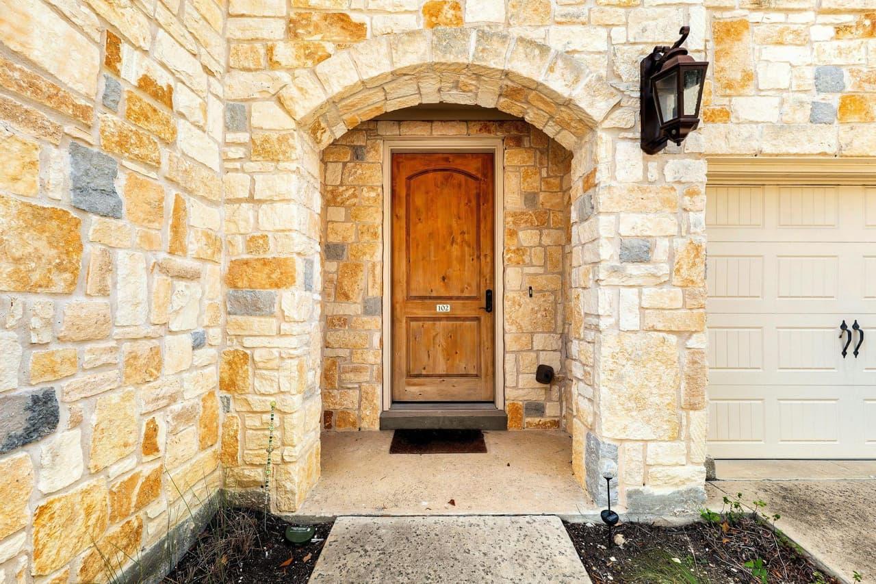 1215  Haven Ln  #102 photo 2