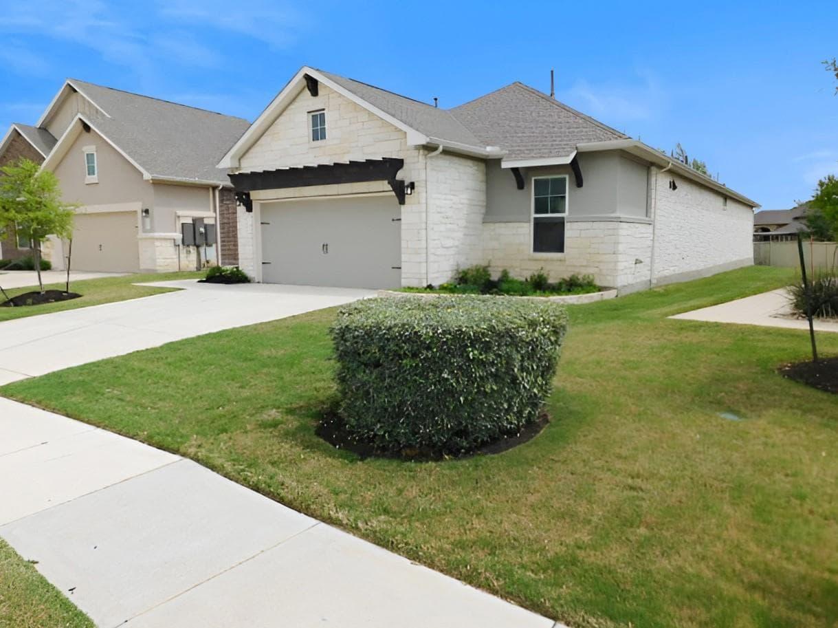 821  FAITH Dr